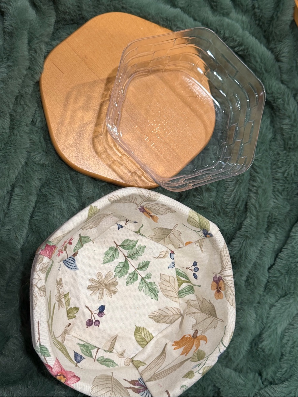 Longaberger botanical fields fabric, plastic liner and basket with top